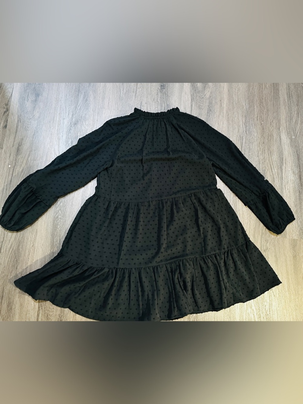 CeCe Black Swiss Dot Ruffle Tiered Mini Dress Size M Boho Long Sleeve Flowy - Picture 10 of 10